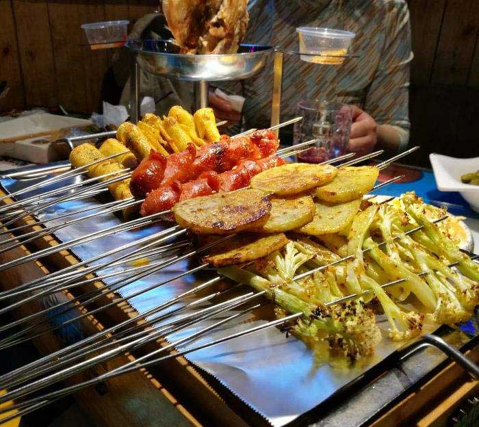 洛扎音乐烧烤吧